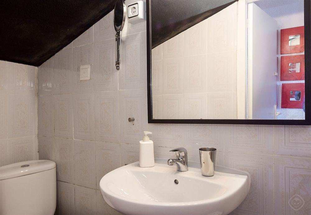 Gracia Apartments Barcellona Esterno foto