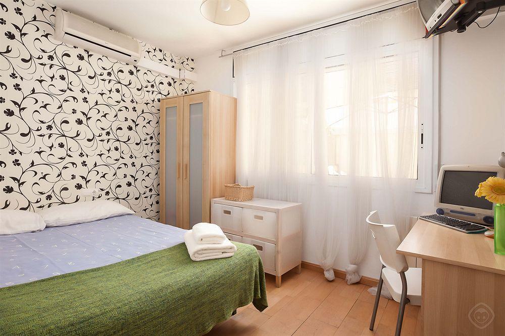 Gracia Apartments Barcellona Esterno foto